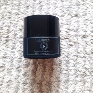 Like new Retrouve Luminous Cleansing Elixir